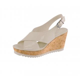 Marken-Kalb-Lackleder-Sandalette beige