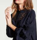 Bluse mit Perlen-Stickerei nachtblau