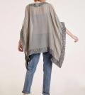 Designer-Chiffon-Poncho mit Perlen grau