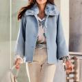 Designer-Jacke mit Webpelzragen hellblau