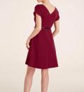 Kleid mit Gürtel bordeaux