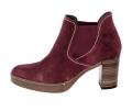 Marken-Stiefelette bordeaux