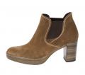 Marken-Stiefelette camel