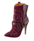 Marken-Stiefelette mit Nieten bordeaux