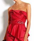 Satin-Abendkleid mit Strass rot