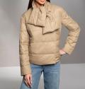 Steppjacke mit abnehmbarem Schal camel