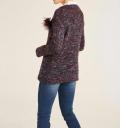 Strickjacke mit Brosche bunt